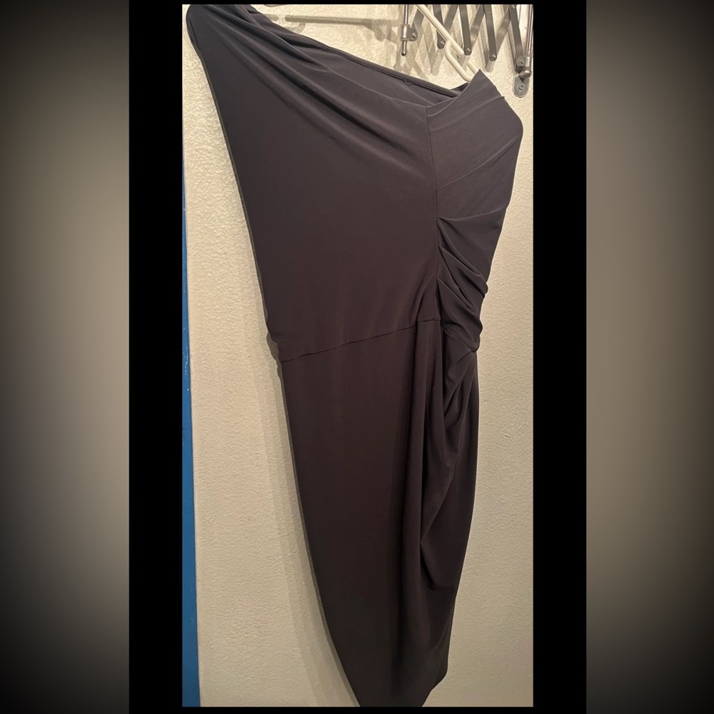 House of CB London Riccarda Draped Dress - Picture 3 of 9